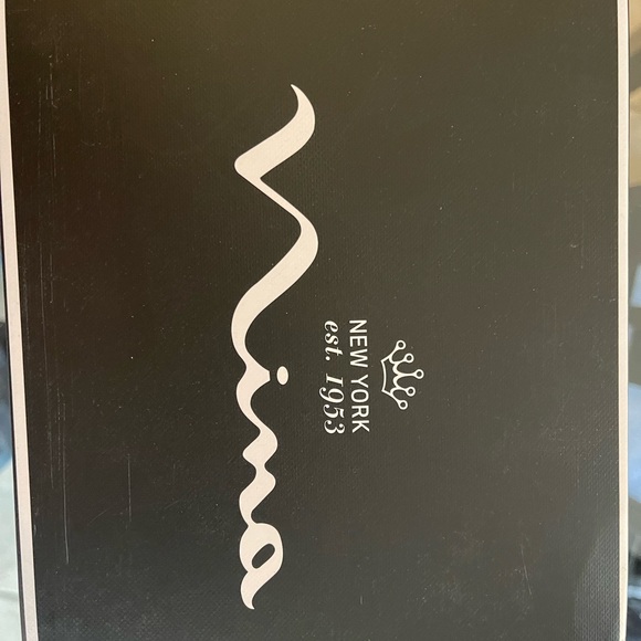 A classic peep toe pump on a slender mid sized heel. - Picture 4 of 5